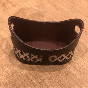 Decorative storage bin